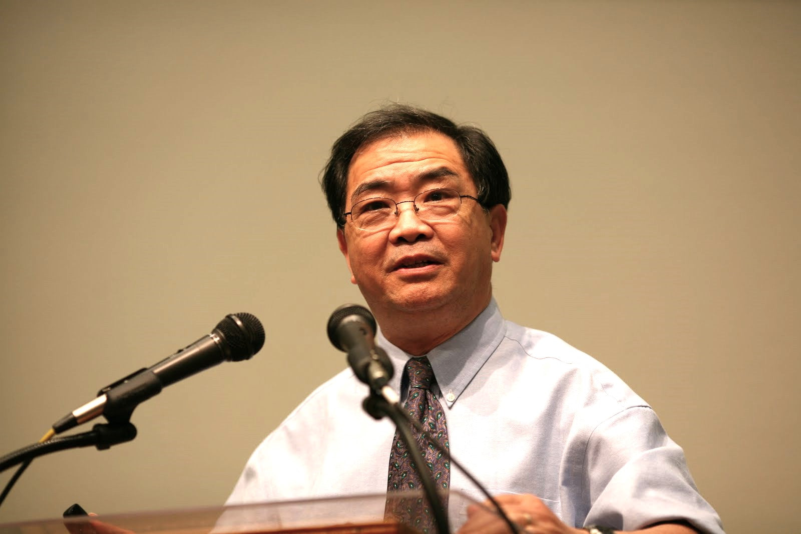 馮秉誠牧師經典著作及講座DVD全套 -- Bingcheng Feng's Book Set & DVD